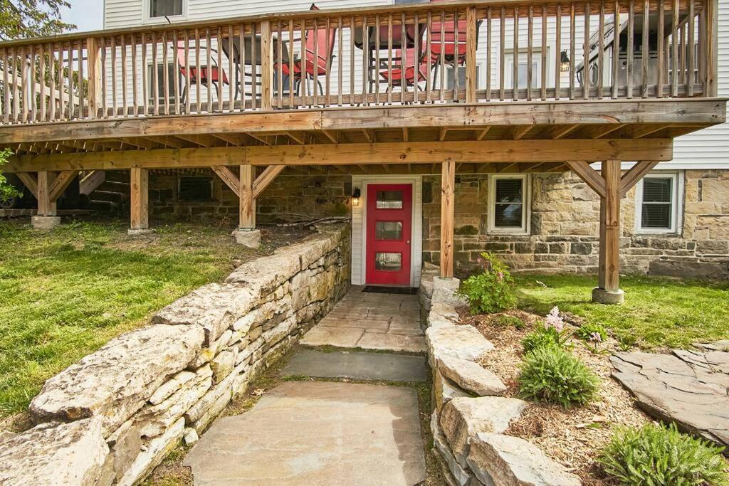 Craftsman Hideaway At The 1841 Farmhouse Chester Exterior foto